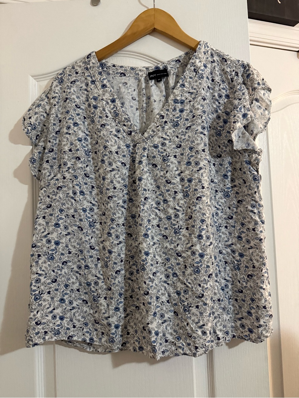 Jones New York JNY Blue Floral V-Neck Ruffle Sleeve Top size 2x